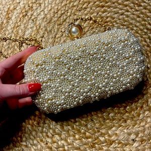 Vintage inspired pearl gold clutch. Used once.